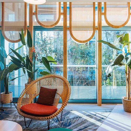 Hotel Ibis Styles Antibes Esterno foto