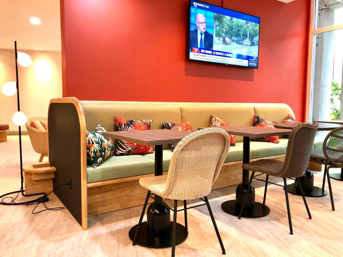 Hotel Ibis Styles Antibes Esterno foto