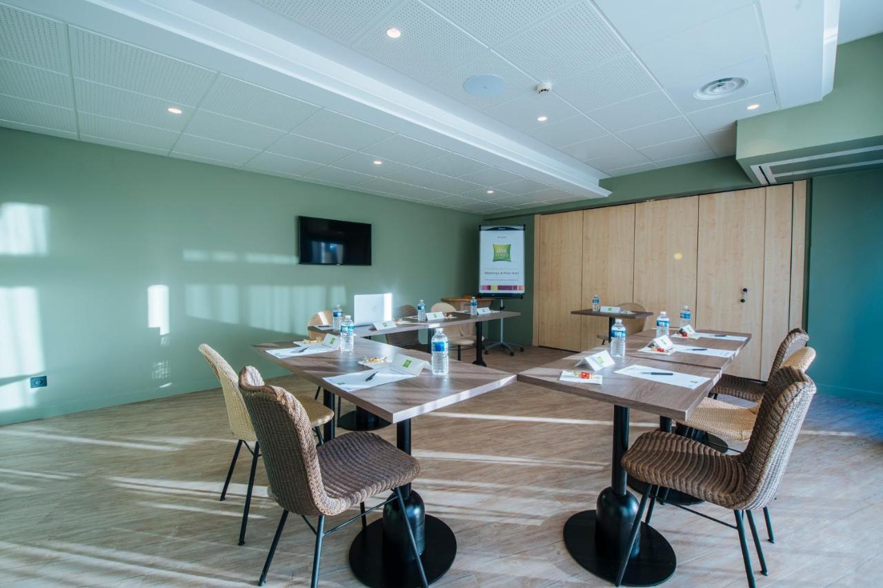 Hotel Ibis Styles Antibes Esterno foto