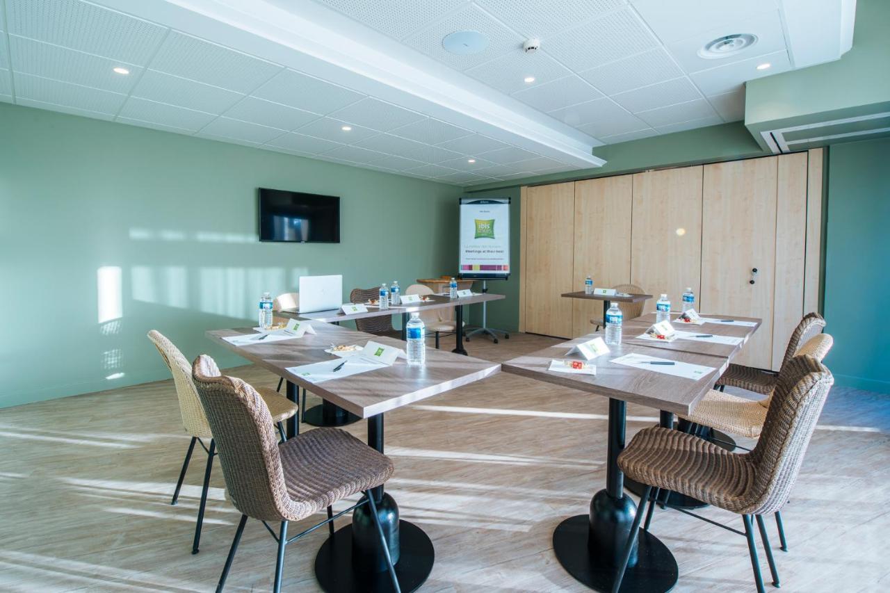 Hotel Ibis Styles Antibes Esterno foto