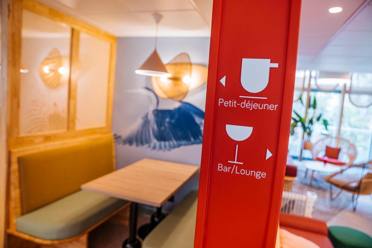 Hotel Ibis Styles Antibes Esterno foto