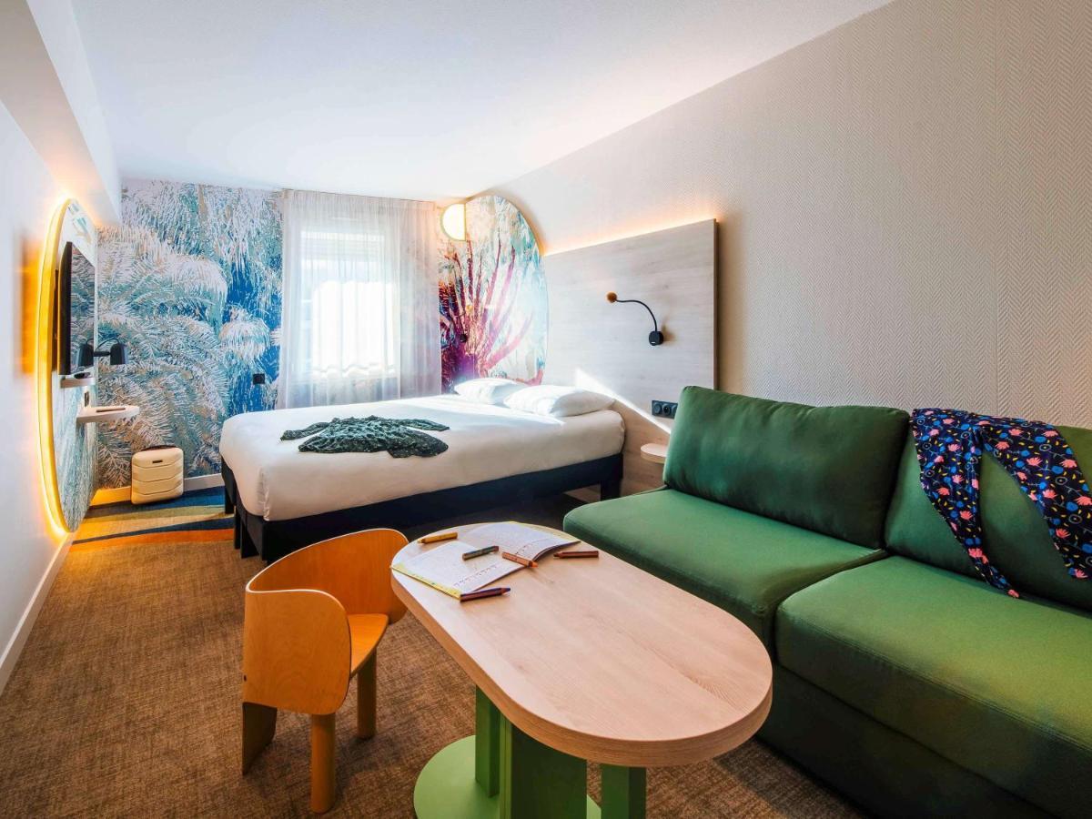 Hotel Ibis Styles Antibes Esterno foto