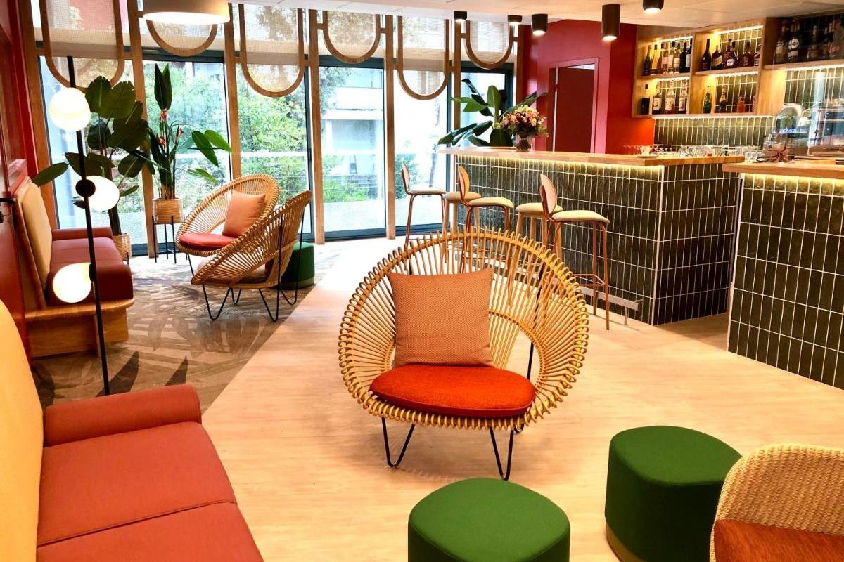 Hotel Ibis Styles Antibes Esterno foto
